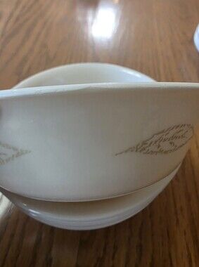 Vintage Corelle "Textured Leaves" Serving Bowl